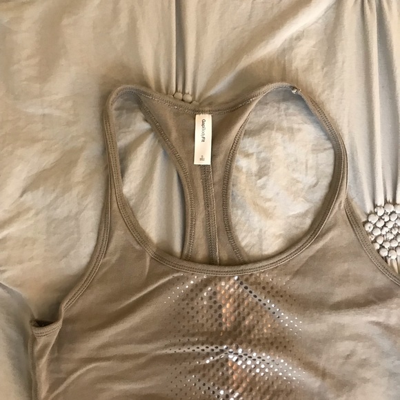GapBodyFit Racerback Tank Top - Picture 3 of 8